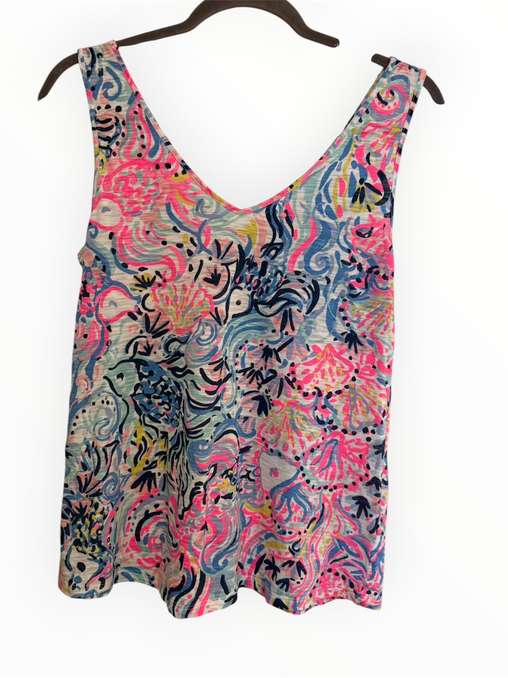 Women’s Sleeveless V-Neck Printed Tank Top - Pink size small